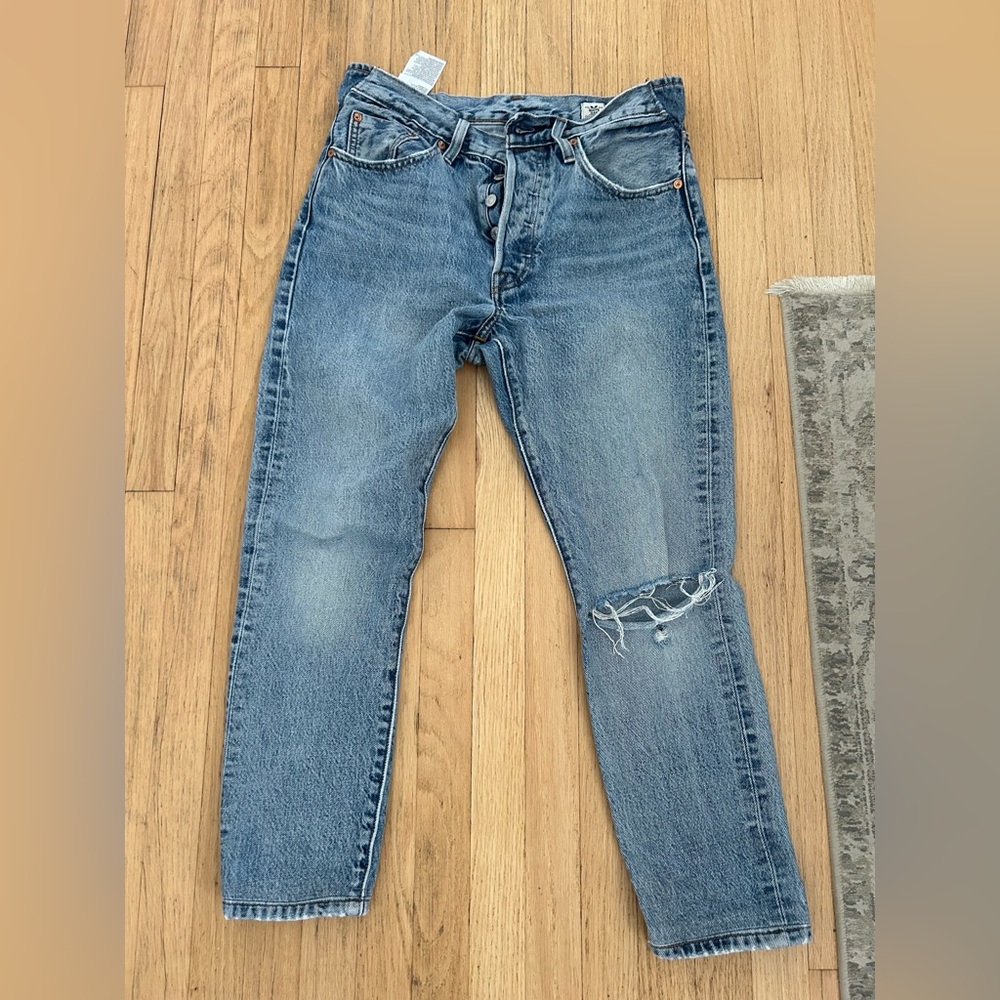LEVI’S Classic Blue Denim Jeans